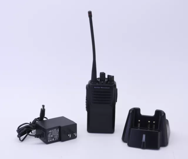 Vertex Standard VX-231-G7-5 Walie-Talkie Two-Way Radio