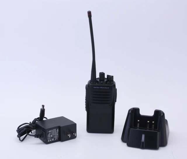 Vertex Standard VX-231-G7-5 Walie-Talkie Two-Way Radio