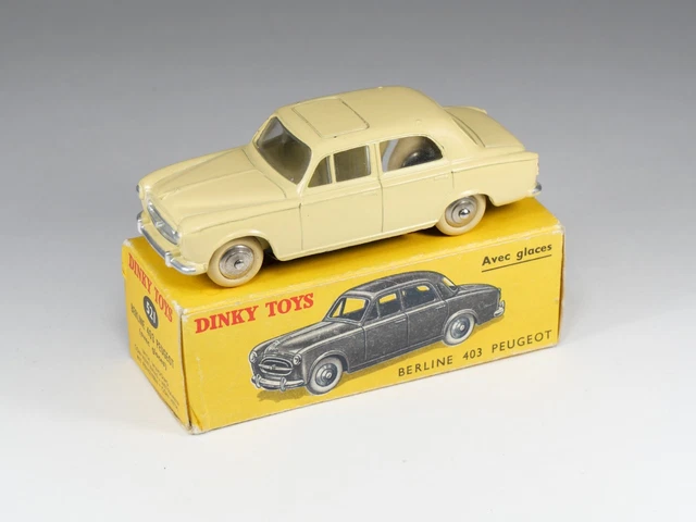 Miniature INVICTA Mercedes 300SL 1957 – 1/43, Zamak, Coupe, Collection
