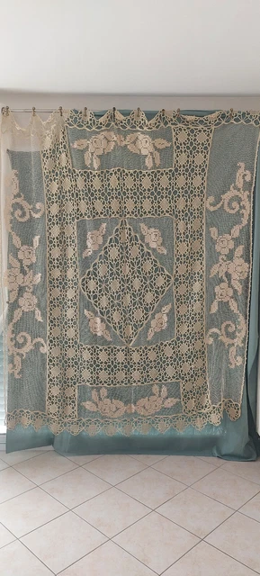 N° 23/ COUVRE LIT ANCIEN BRODE MAIN CROCHET / JETE DE LIT / LINGE ANCIEN