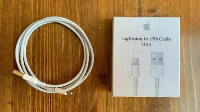 GENUINE Apple 1m/3ft Lightning to USB Charging Cable for iPhone/iPad (MXLY2AM/A)