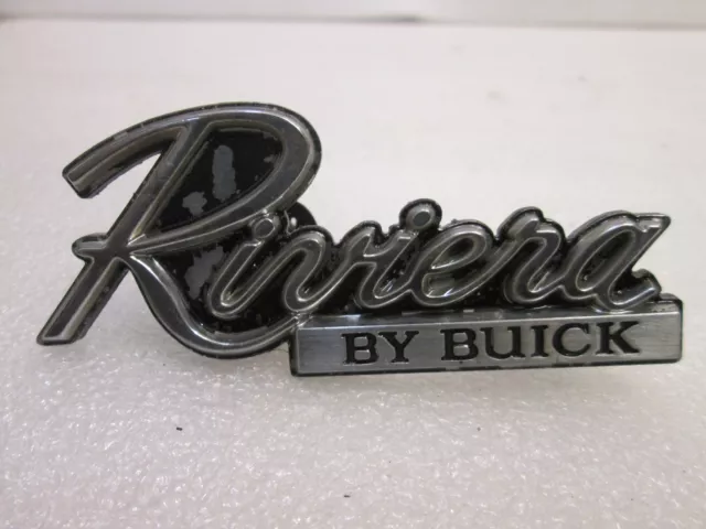 1986-1993 Buick Riviera/Riv Oem Factory Gm Grille Emblem # 25519707