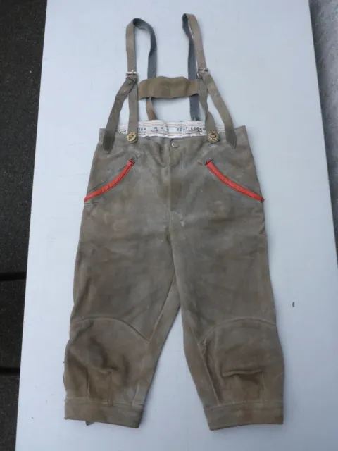 vecchi pantaloni in pelle indossati costume tradizionale bavarese per bambini taglia 134 vintage macchiati