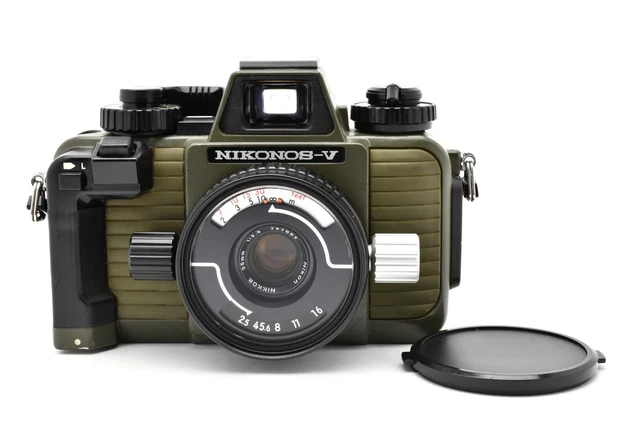 NIKON NIKONOS V Green w/ UW-Nikkor 20mm f/2.8 + Finder 