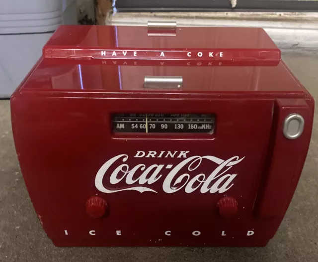 Vintage 1984 Coca Cola OTR-1949 Old Tyme Cooler Radio Coke