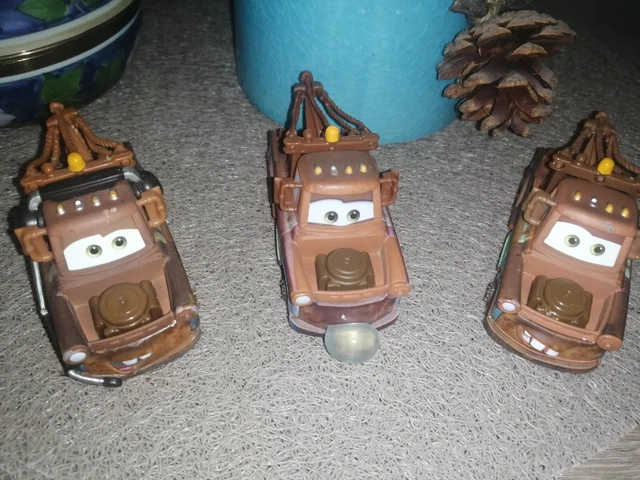 1 lot de  voitures cars disney pixar  mattel metal  d occasion