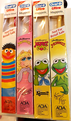 4 Vtg Sesame Street Ernie Jim Henson Muppets Toothbrush Miss Piggy Kermit 1988