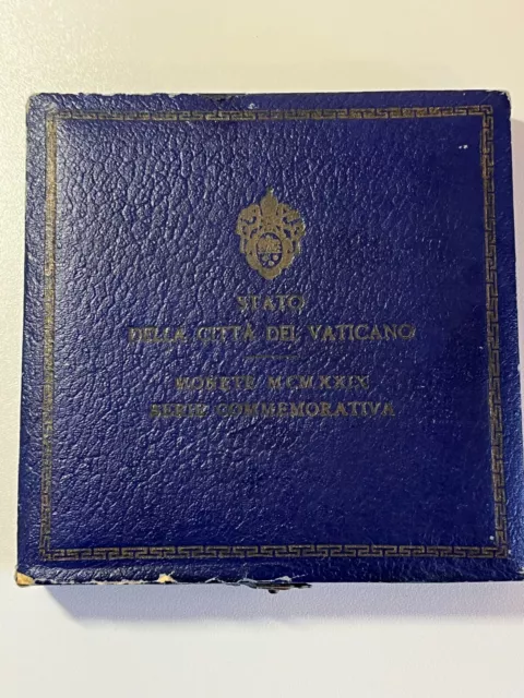 Vatikan / Vaticano Blaue Schatulle von 1929 mit einer 50 Centesimi Münze 1935