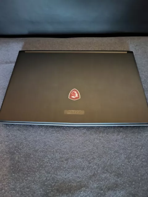 17 Zoll Gaming Laptop MSI GV72 8RE i7-8750H CPU 2,2GHz NVIDIA GTX 1060 gebraucht