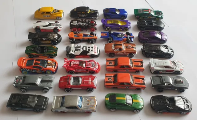 lot de 28 voitures miniatures hotwheels neuves, echelle 1/64ème