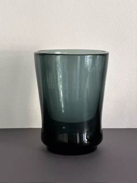 WMF Wilhelm Wagenfeld sehr seltene dickwandige Vase turmalin  Design Glas