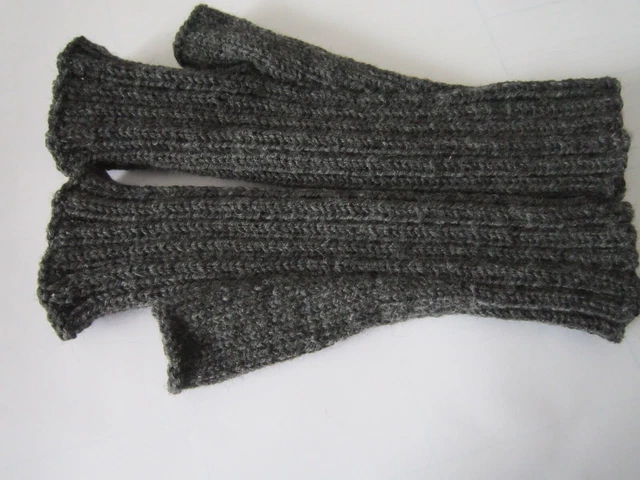Handstulpen für Herren/Damen - aus 6fach Regia Wolle - handgestrickt - anthrazit