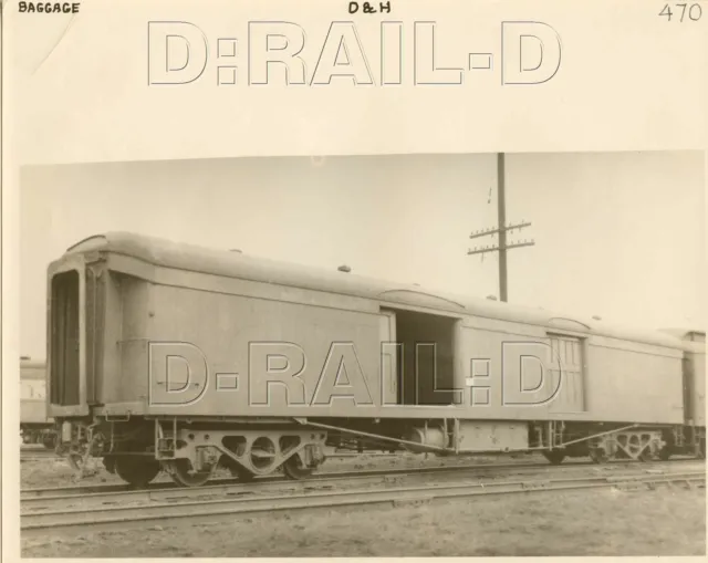 9AA697 RP 1940s? D&H DELAWARE & HUDSON RAILROAD BAGGAGE CAR #470