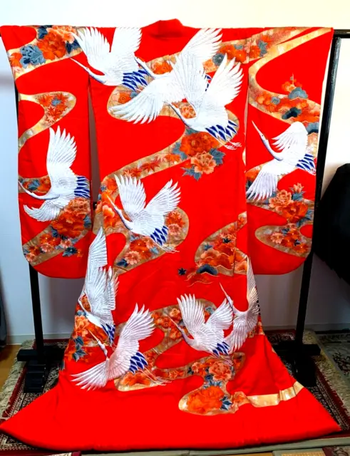 Japanese kimono UCHIKAKE WeddingⅬuxurious Robe Red( Cranes&embroidery)&TPM2items