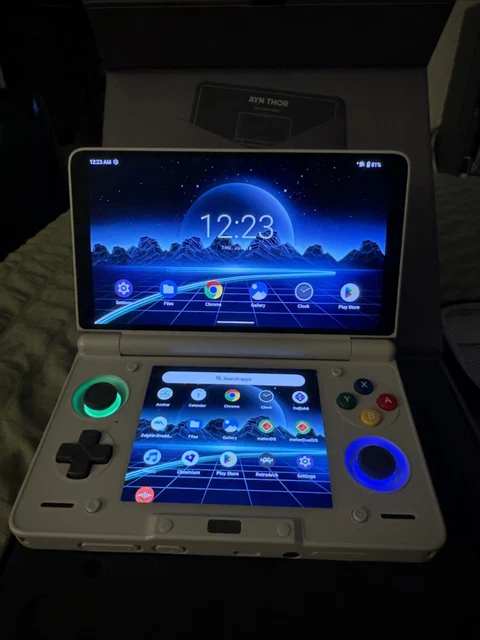 AYN THOR PRO Rainbow 12GB + 256GB - Batch 2 / Matching AYN Grip