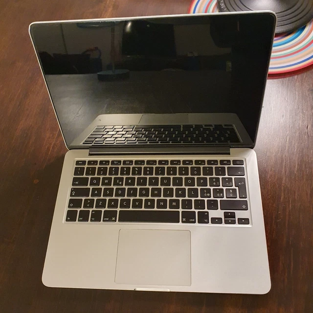 Apple MacBook Pro Retina 13.3" (8GB, Intel Core i5, 256 SSD) 