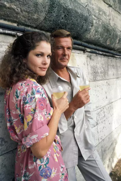 LOIS CHILES 1970S James Bond movie actress OLD PHOTO 48 $5.72 - PicClick