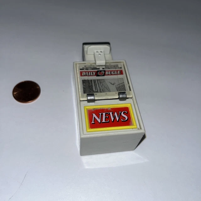 MARVEL LEGENDS SPIDERMAN DAILY BUGLE NEWSPAPER VENDING MACHINE 112