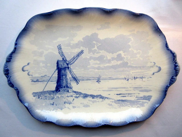 RARE grand plat Art Nouveau SARREGUEMINES, modèle MARINES: Moulin et Bateaux
