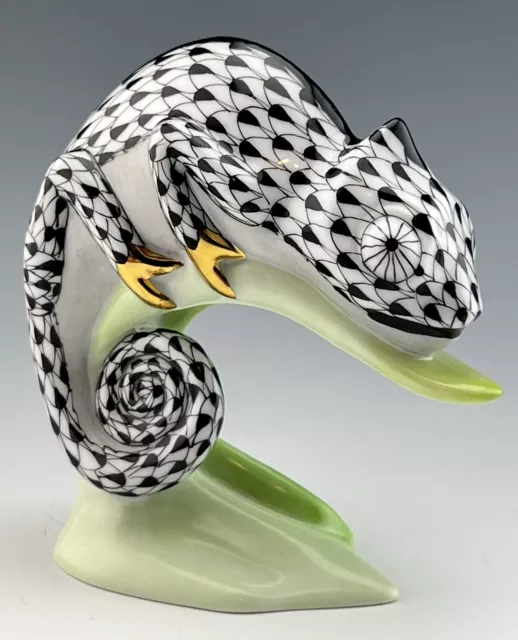 🦋 BRAND NEW HEREND Chameleon Black Fishnet Lizard Figurine ($670 Retail)