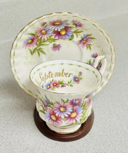 Royal Albert Flower Of The Month September  Daisy Tea Cup Saucer