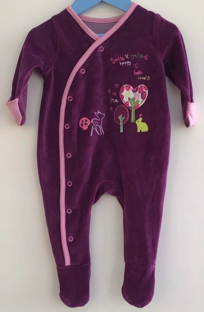 Pacchetto di abbigliamento per bambine età 0-3 mesi M&S Next Kissy Kissy 4