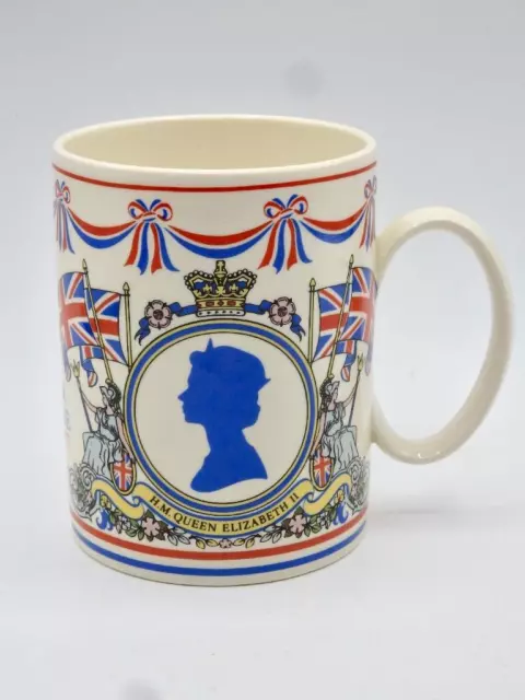 WEDGWOOD 1977 QUEEN ELIZABETH II Silver Jubilee Commemorative MUG