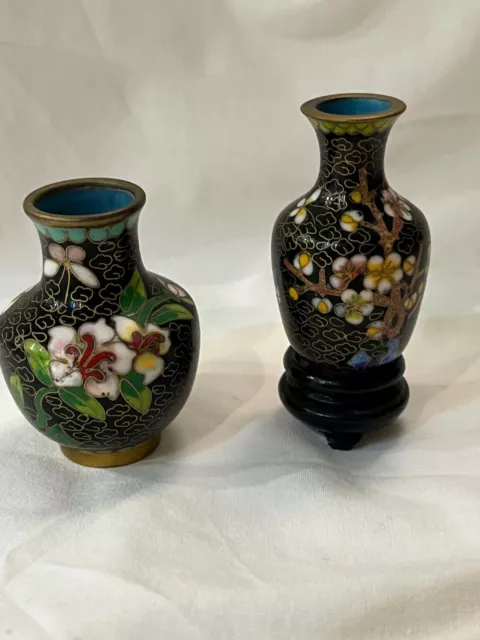 2 Vases Vintage Miniature Tiny Cloisonne motif fleuri noir laiton émail 