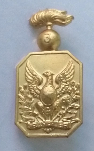 30) Distintivo Spilla 3°Granatieri - Esercito Militaria Militari