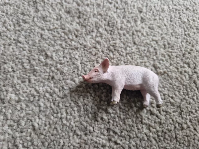 Schleich Retired 2014 Standing Pig Piglet Wildlife Farm Animal Toy Figure 13783