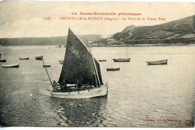 Postcard / Omonville La Rogue Le Port Et Le Vieux Fort