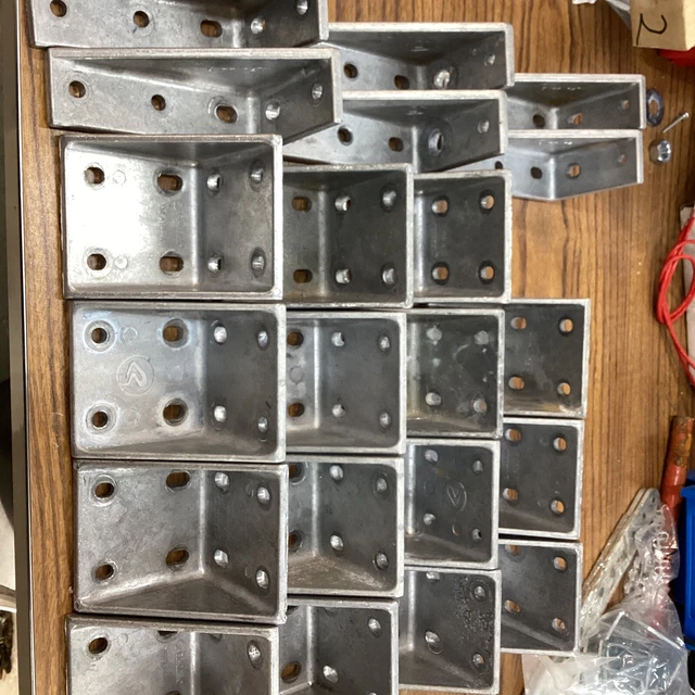 20+ Flexlink Angle Bracket (Used)#xmfa84a, & #xlfa44D
