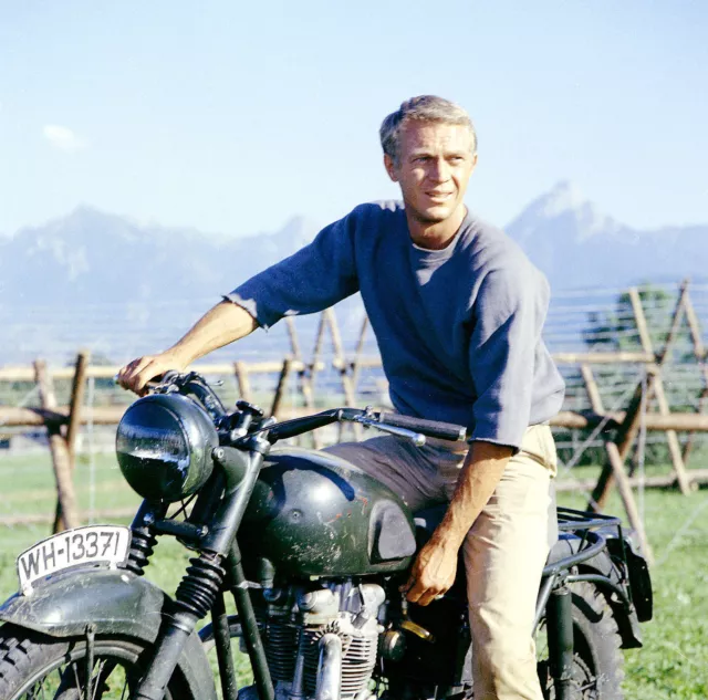 A Steve Mcqueen On A Motorcycle 8x10 Picture Celebrity Print
