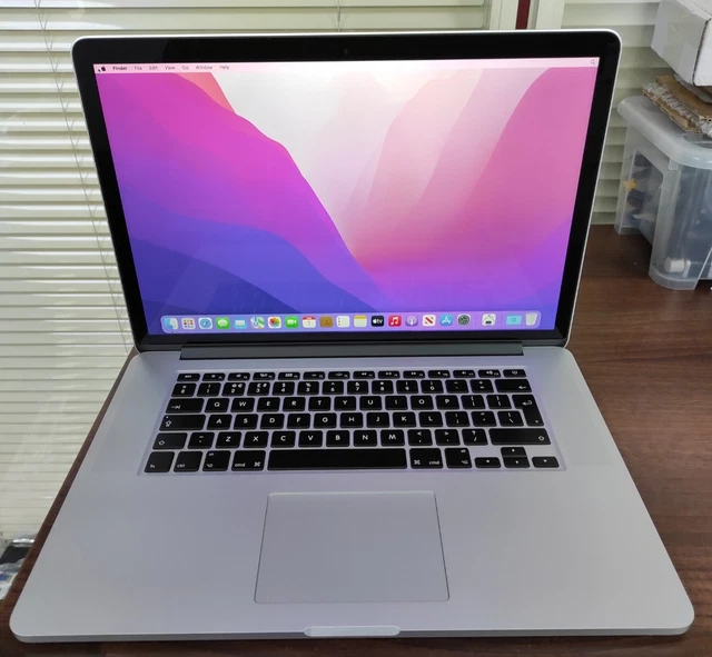 Apple Macbook Pro Retina metà 2015 IG A1398 15" i7-4870HQ 16 GB 500 GB unità di memoria a stato solido