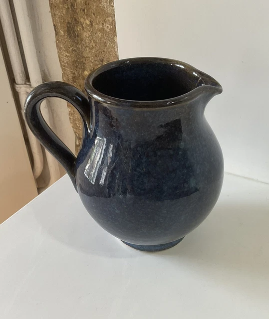 beau pichet en grès vernissé poterie signée F.NORMAND ST AMAND EN PUISAYE