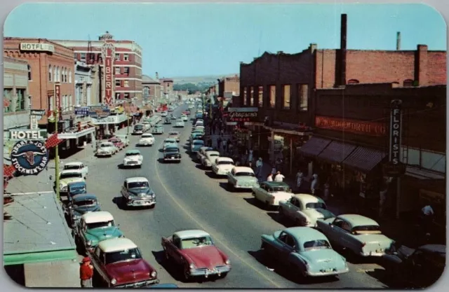 1950s LEWISTON, Idaho Postcard Main Street/ Downtown Scene Dexter Chrome Unused