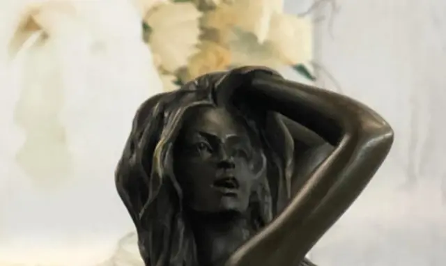 Schöne Unterzeichnet Jugendstil Vergoldetem Messingskulptur Figur Nackt Mädchen