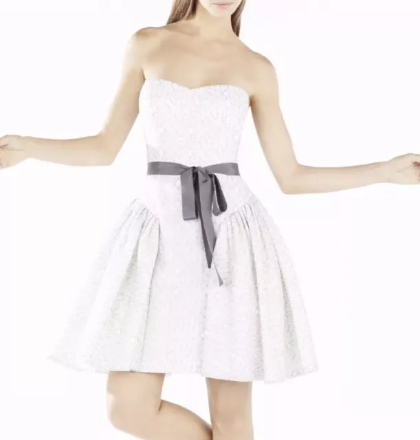 NWT BCBG MAXAZRIA Kimmy Ruffled Metallic Lace White Strapless Party Dress SIZE 4