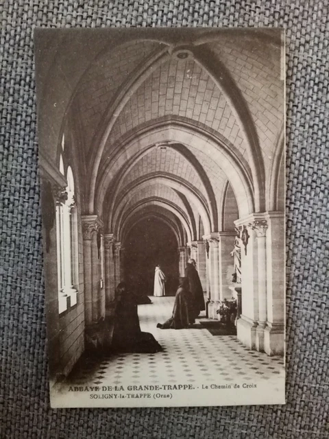 Cpa Abbaye De La Grande Trappe Le Chemin De Croix Soligny La Trappe