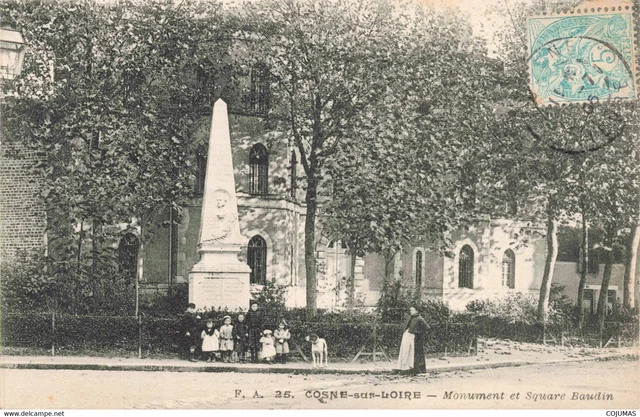 58 - COSNE SUR LOIRE - S09688 - Monument et Square Baudin - L1