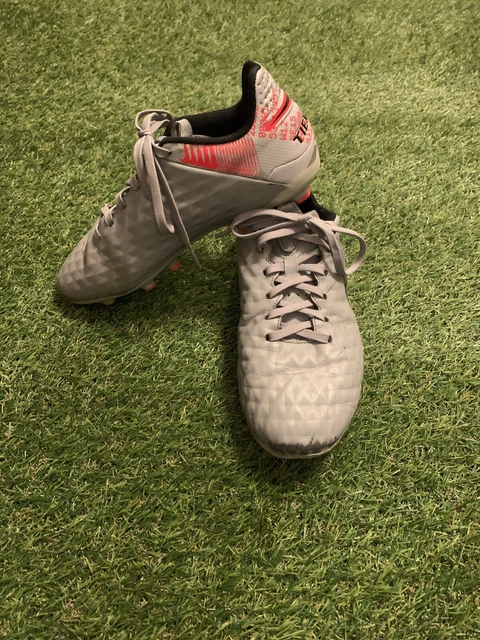 Nike JR. Tiempo Legend 8 FG Fußballschuhe Größe 4,5