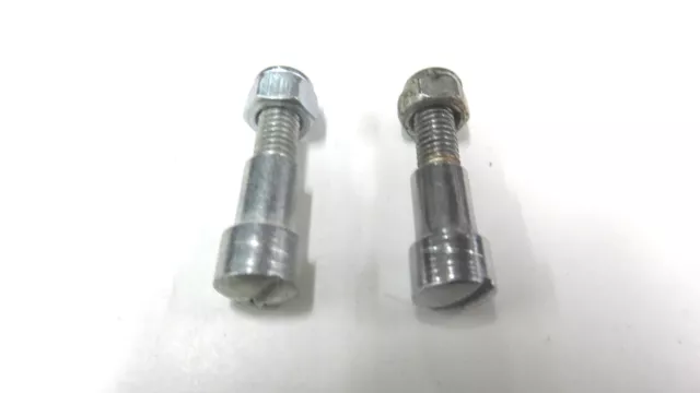 Bremse/Kupplung Schrauben geschlitzt  2 Stck. M5x26mm Vespa Sprint,V50,PV,PX,T5