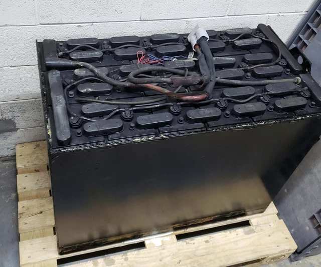 GNB 36V FORKLIFT Battery 1812517 Stand up Forklift 1812517b 36 volt