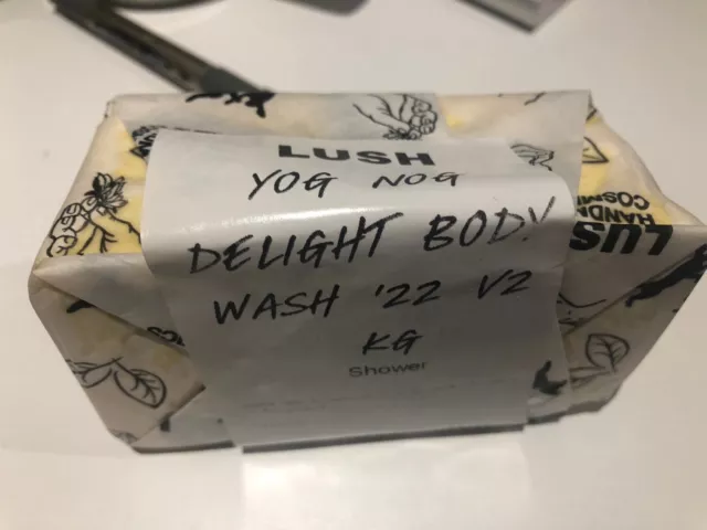 LUSH Yog Nog Delight Body Wash