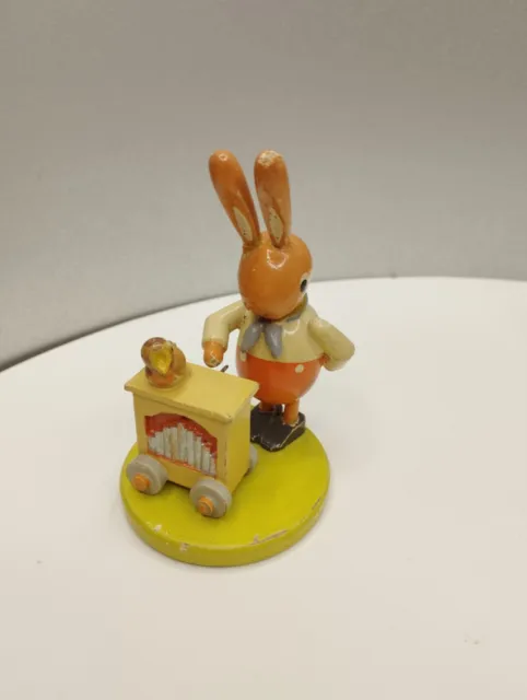 Leichsenring Alter Osterhase mit Leierkasten Holzfigur Erzgebirge Rarität