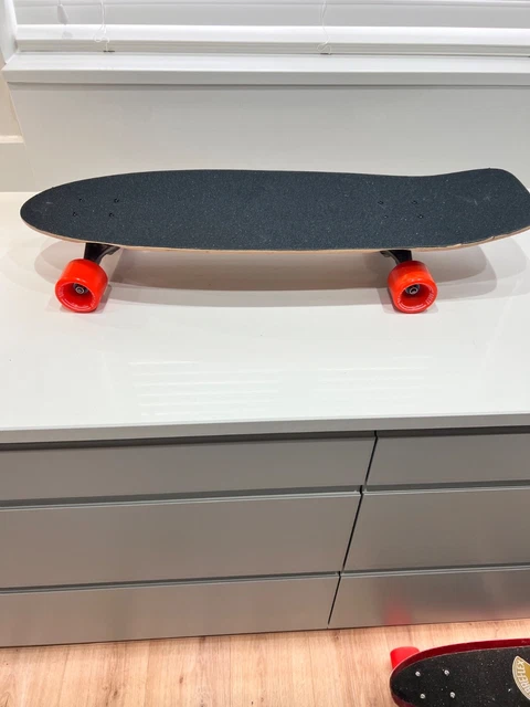 Skateboard Vintage Années 70 – Deck Logos Connoisseur – Camions ACS 580 – Roues OJ