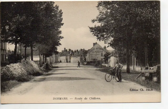 DORMANS - Marne - CPA 51 - homme à vélo sur la route de Chalons
