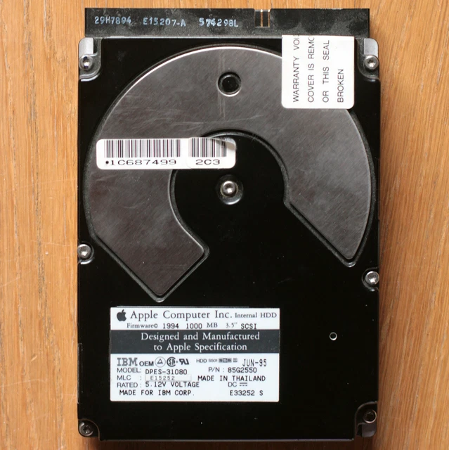 DISQUE DUR • HARD DRIVE • APPLE IBM • SCSI • 1994 • DPES-31080 • 3.5” • 1000 Mo