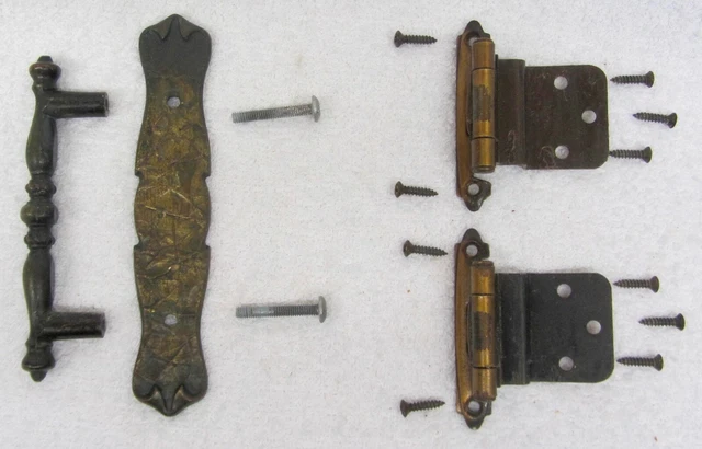 Vtg AMEROCK CARRIAGE HOUSE SET Cabinet Door Pull Handle, Back Plate & 2 Hinges +