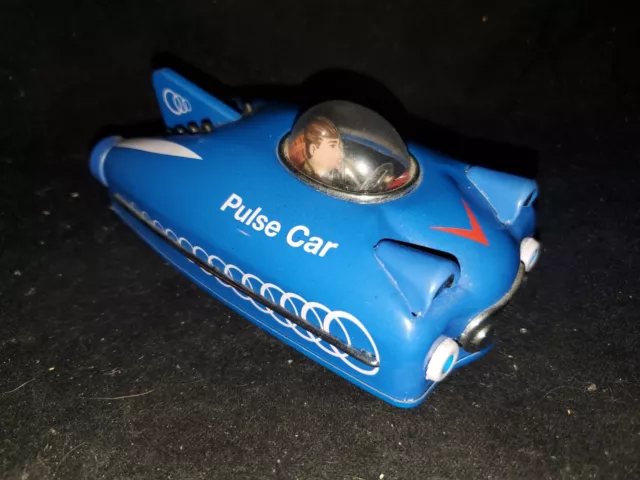 Classic TIN PULSE CAR - 5.5" Friction Toy / 20090 Schylling Future Car(KR)